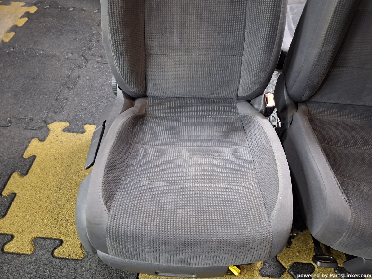 Scaune și banchete  VOLKSWAGEN GOLF V Variant (1K5) [ 2007 - 2009 ] TDI (BLS, BXE) 77KW|105HP