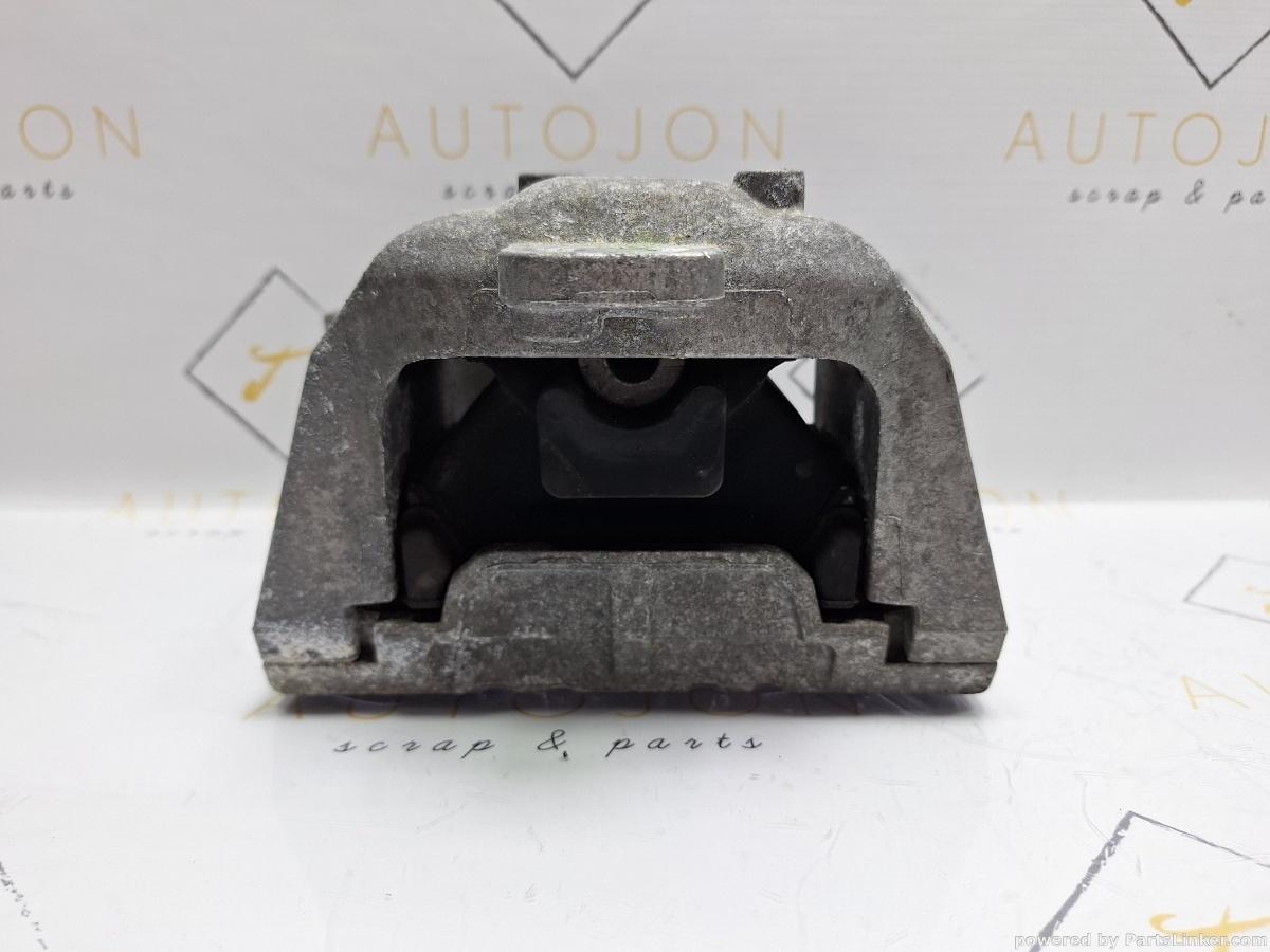 Tampon motor VOLKSWAGEN BORA (1J2) [ 1998 - 2013 ] TDI (AGR, ALH) 66KW|90HP OEM 1J0199262BF