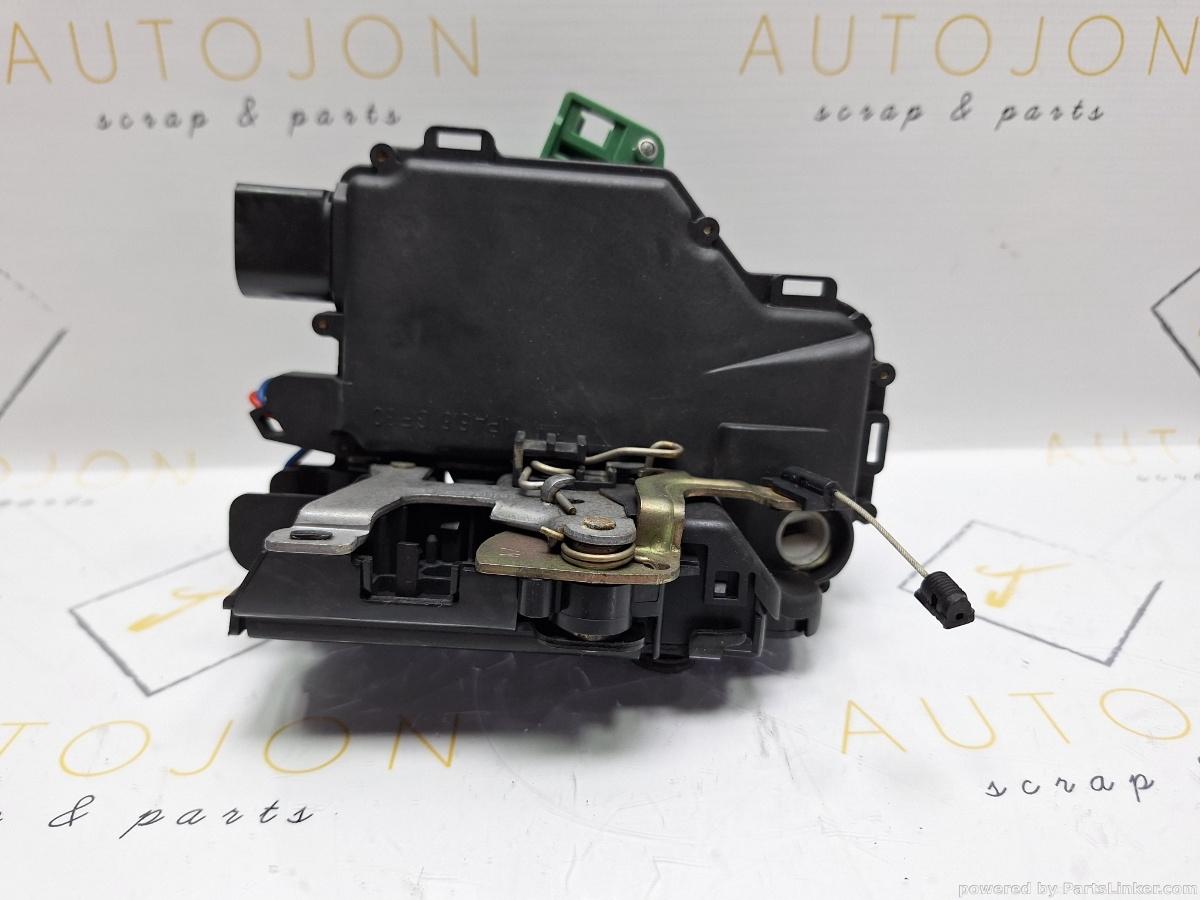 Broasca usa stanga fata VOLKSWAGEN BORA (1J2) [ 1998 - 2013 ] TDI (AGR, ALH) 66KW|90HP OEM 3B1837015AM