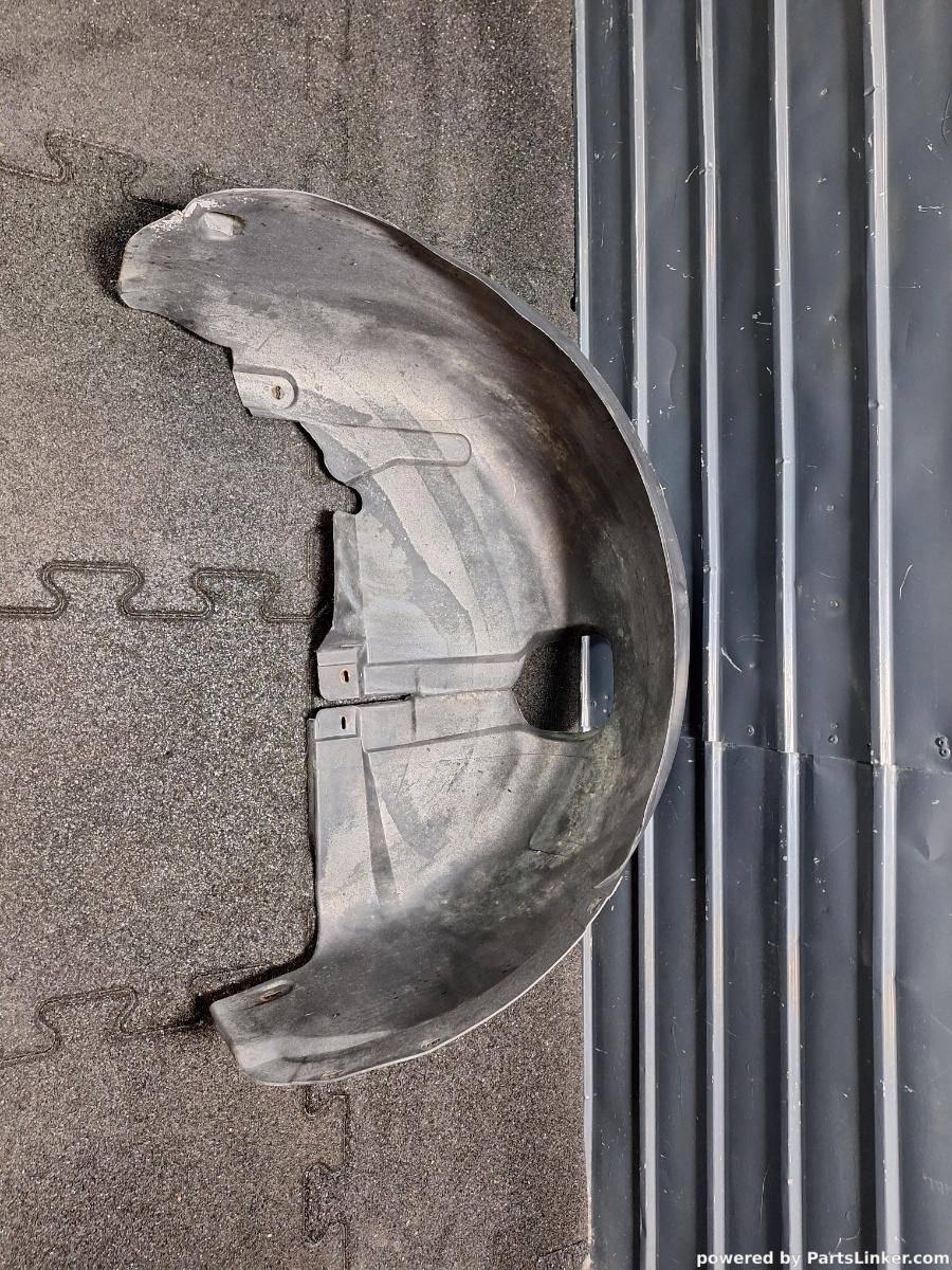 Carenaj roata stanga spate VOLKSWAGEN BORA (1J2) [ 1998 - 2013 ] TDI (AGR, ALH) 66KW|90HP OEM 1J0810971E
