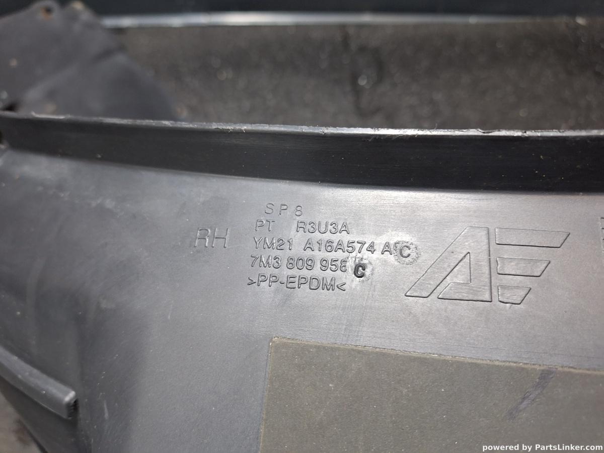 Carenaj roata dreapta fata SEAT ALHAMBRA (7V8, 7V9) [ 1996 - 2010 ] TDI (ASZ) 96KW|131HP OEM 7M3809958C