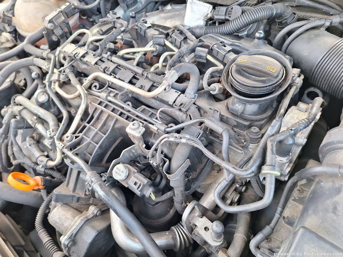 Motor complet fara anexe 1.6 TDi BlueMotion (CAYC) 77KW|105HP  VOLKSWAGEN PASSAT (365) [ 2010 - 2014 ] 03L100090P