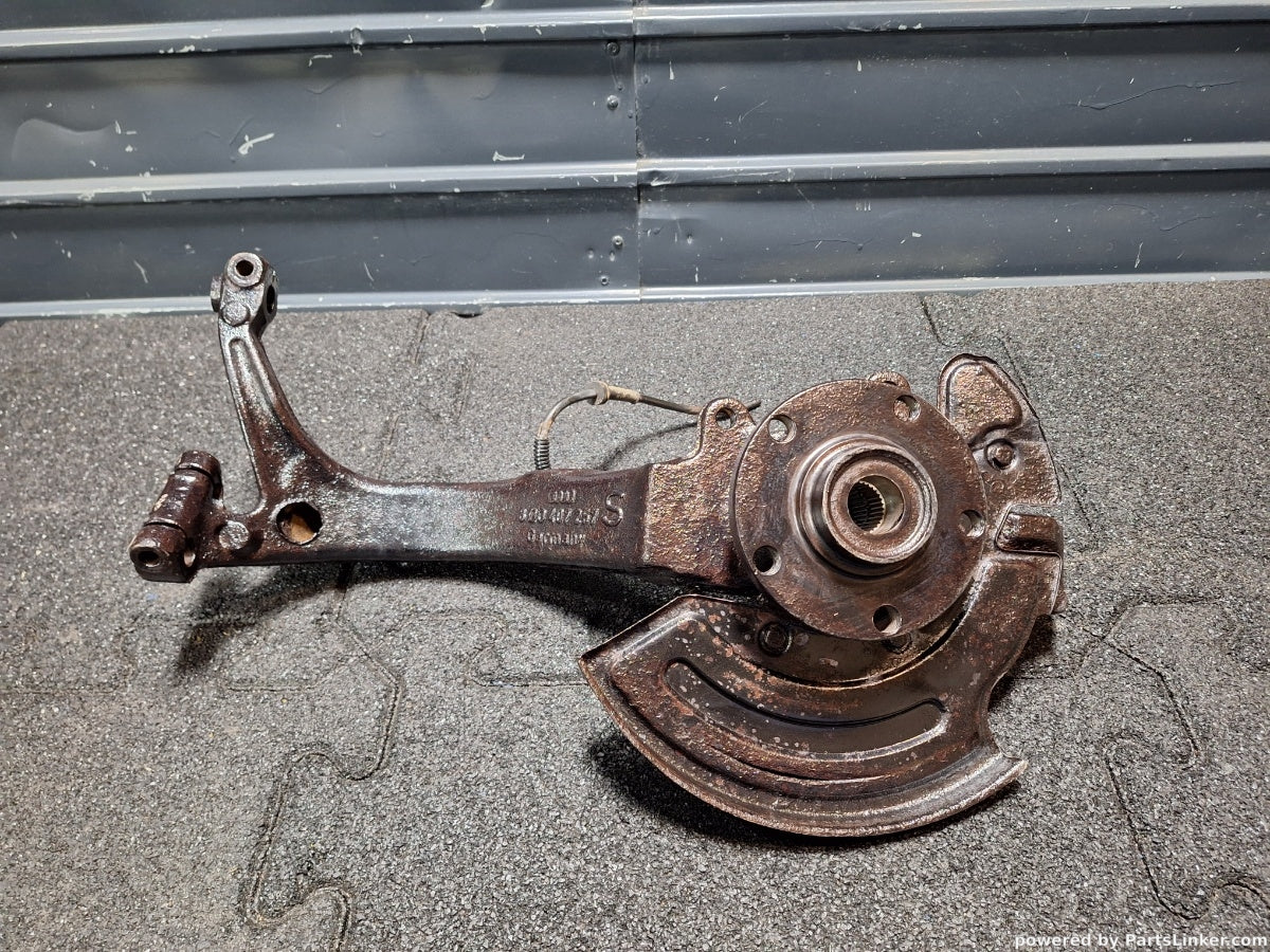 Fuzeta roata stanga fata VOLKSWAGEN PASSAT (3B2) [ 1996 - 2001 ] 1.6 (ADP, AHL, ANA, ARM) 74KW|101HP 8D0407257S