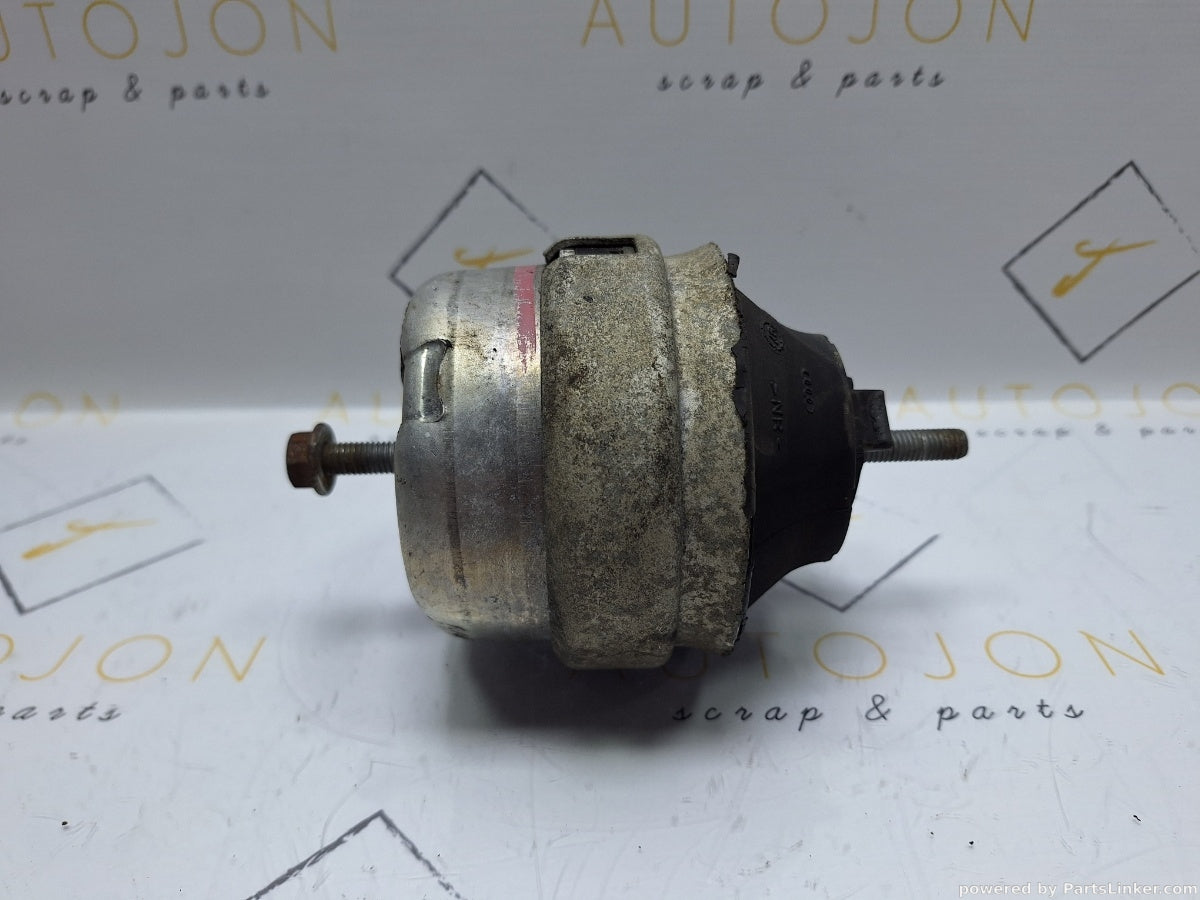 Tampon motor VOLKSWAGEN PASSAT (3B2) [ 1996 - 2001 ] 1.6 (ADP, AHL, ANA, ARM) 74KW|101HP 8D0199379J