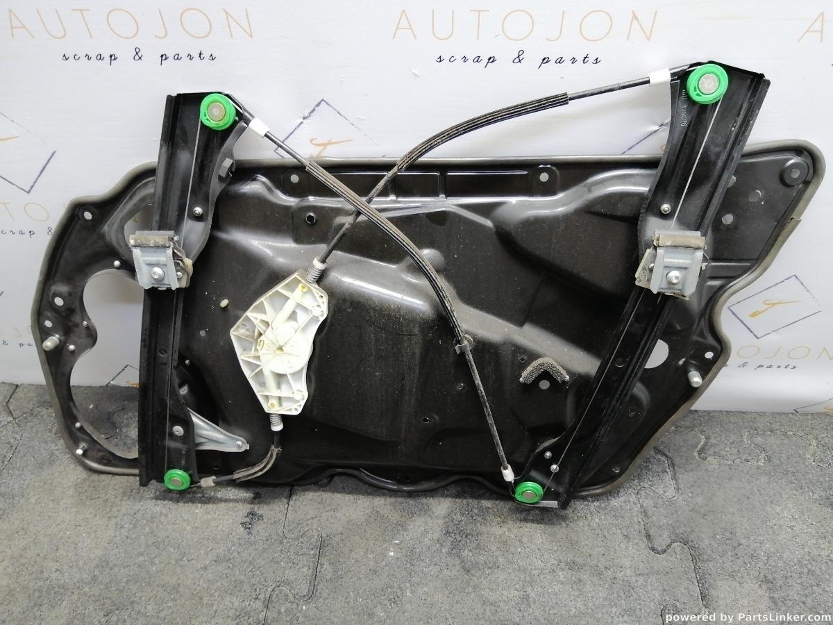 Macara geam electric stanga fata VOLKSWAGEN PASSAT (365) [ 2010 - 2014 ] 1.6 TDi BlueMotion (CAYC) 77KW|105HP OEM 3AA837755