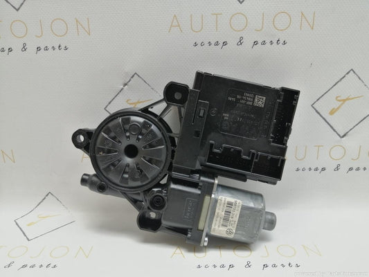 Motoras macara geam stanga fata VOLKSWAGEN PASSAT (365) [ 2010 - 2014 ] 1.6 TDi BlueMotion (CAYC) 77KW|105HP OEM 3C0959792C / 3AA959702A