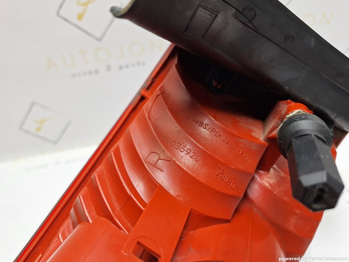 Stop aripa Dreapta AUDI A6 III Avant (4F5, C6) [ 2005 - 2011 ] TDI (BLB, BRE) 103KW|140HP Valeo 89036920