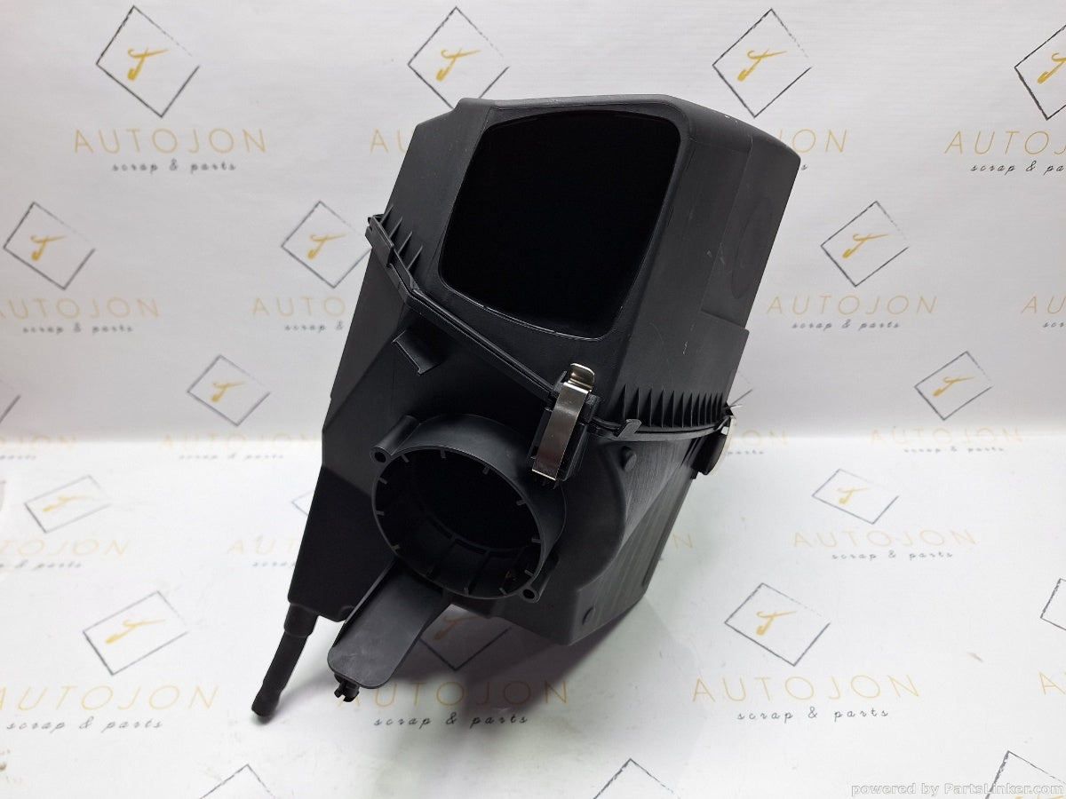 Carcasa filtru aer AUDI A6 III Avant (4F5, C6) [ 2005 - 2011 ] TDI (BLB, BRE) 103KW|140HP 4F0133835H