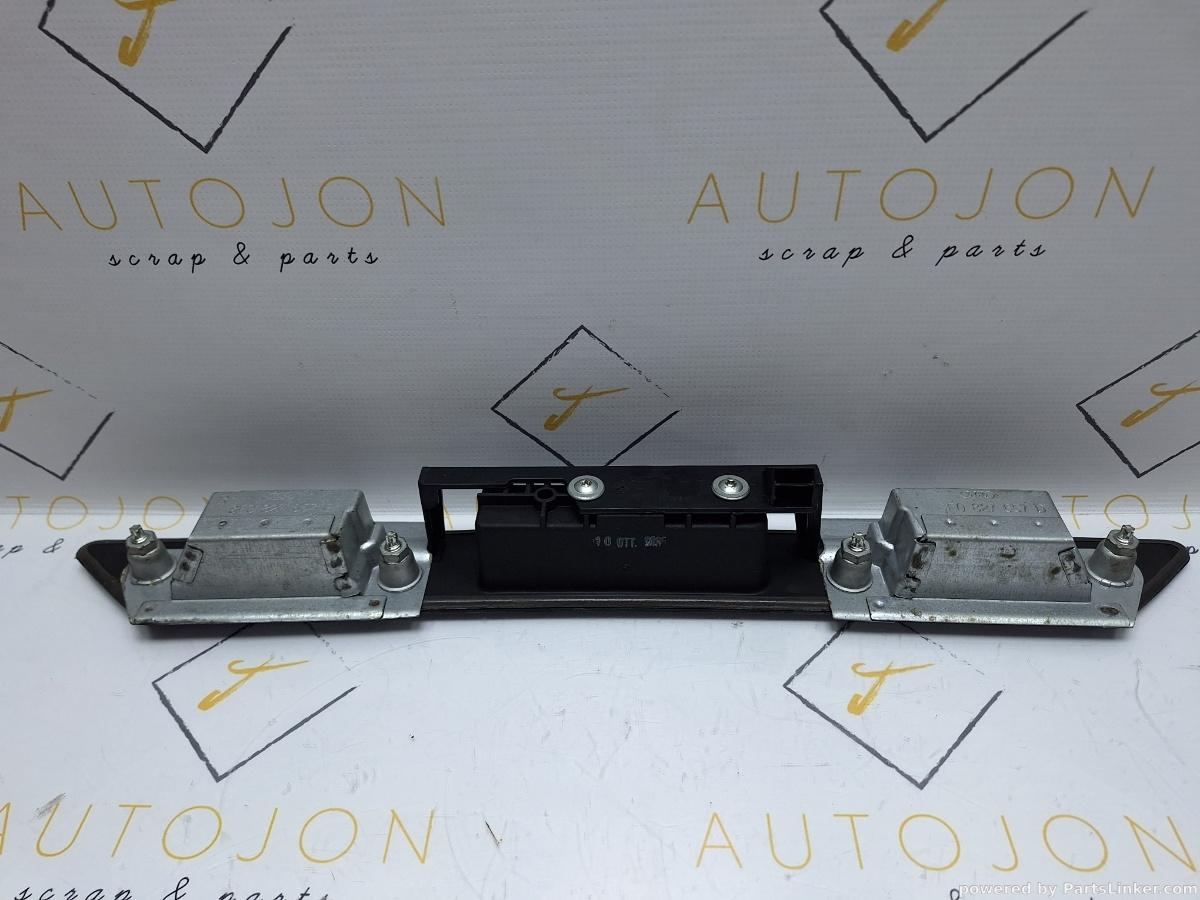Maner cu buton haion AUDI A6 III Avant (4F5, C6) [ 2005 - 2011 ]  OEM 8E0827657D