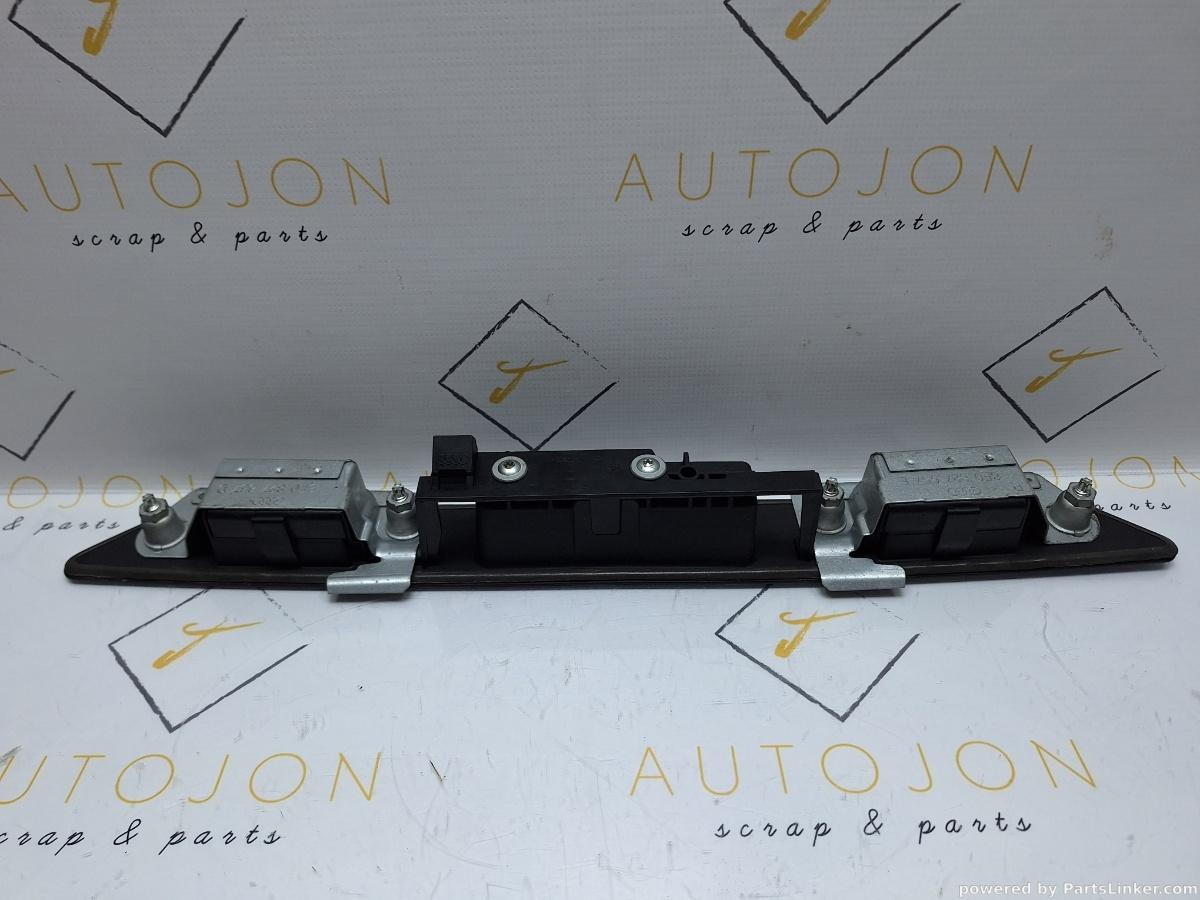 Maner cu buton haion AUDI A6 III Avant (4F5, C6) [ 2005 - 2011 ]  OEM 8E0827657D
