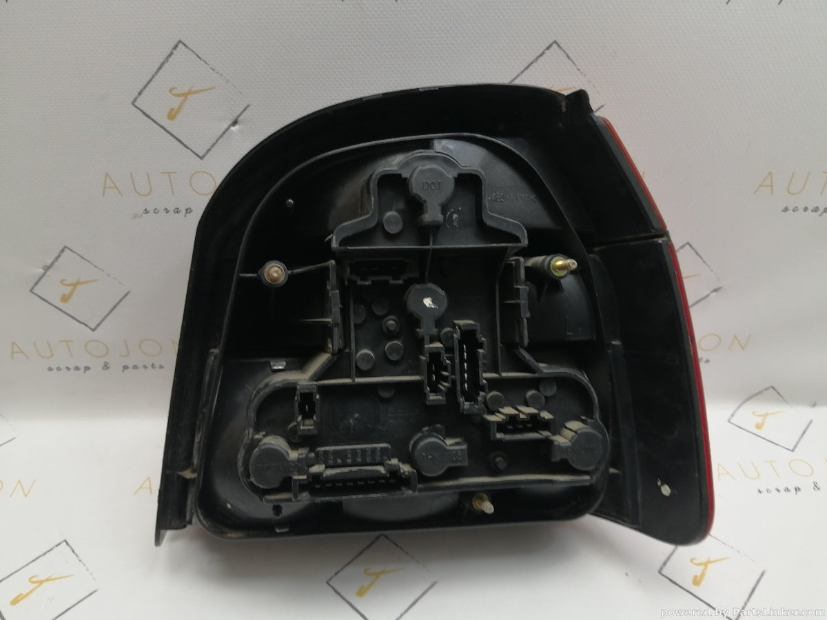 Stop stanga spate VOLKSWAGEN GOLF III (1H1) [ 1991 - 1998 ] 1.6 (ABU, AEA, AEE) 55KW|75HP 1H6945111B