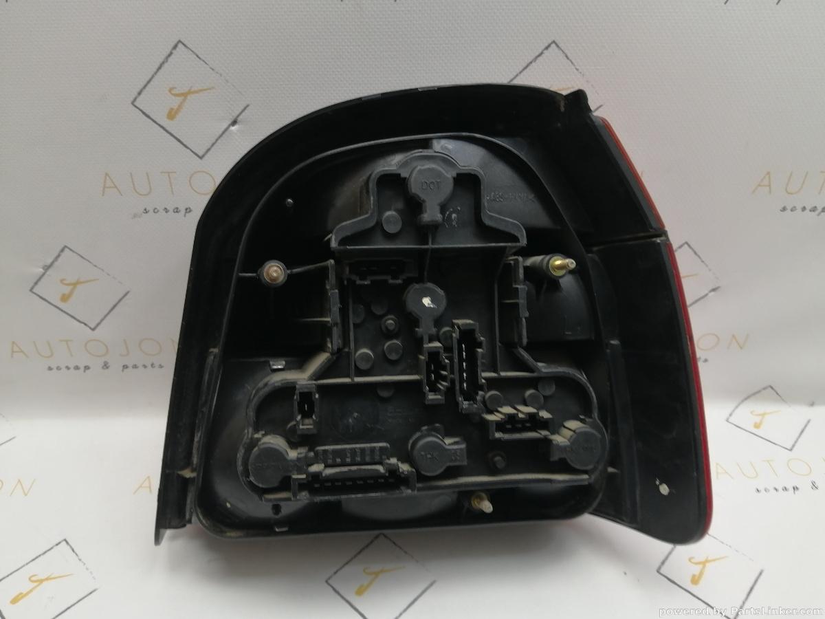 Lampa spate / Stop stanga spate VOLKSWAGEN GOLF III 1H1 1991 - 1998 1.6 1.6 ABU, AEA, AEE 1H6945111B
