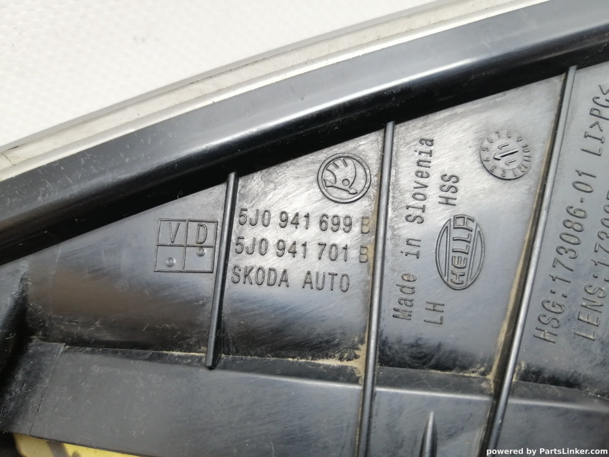 Proiector stanga SKODA ROOMSTER (5J) [ 2006 - 2015 ] TDI (CAYC) 77KW|105HP 5J0941699B