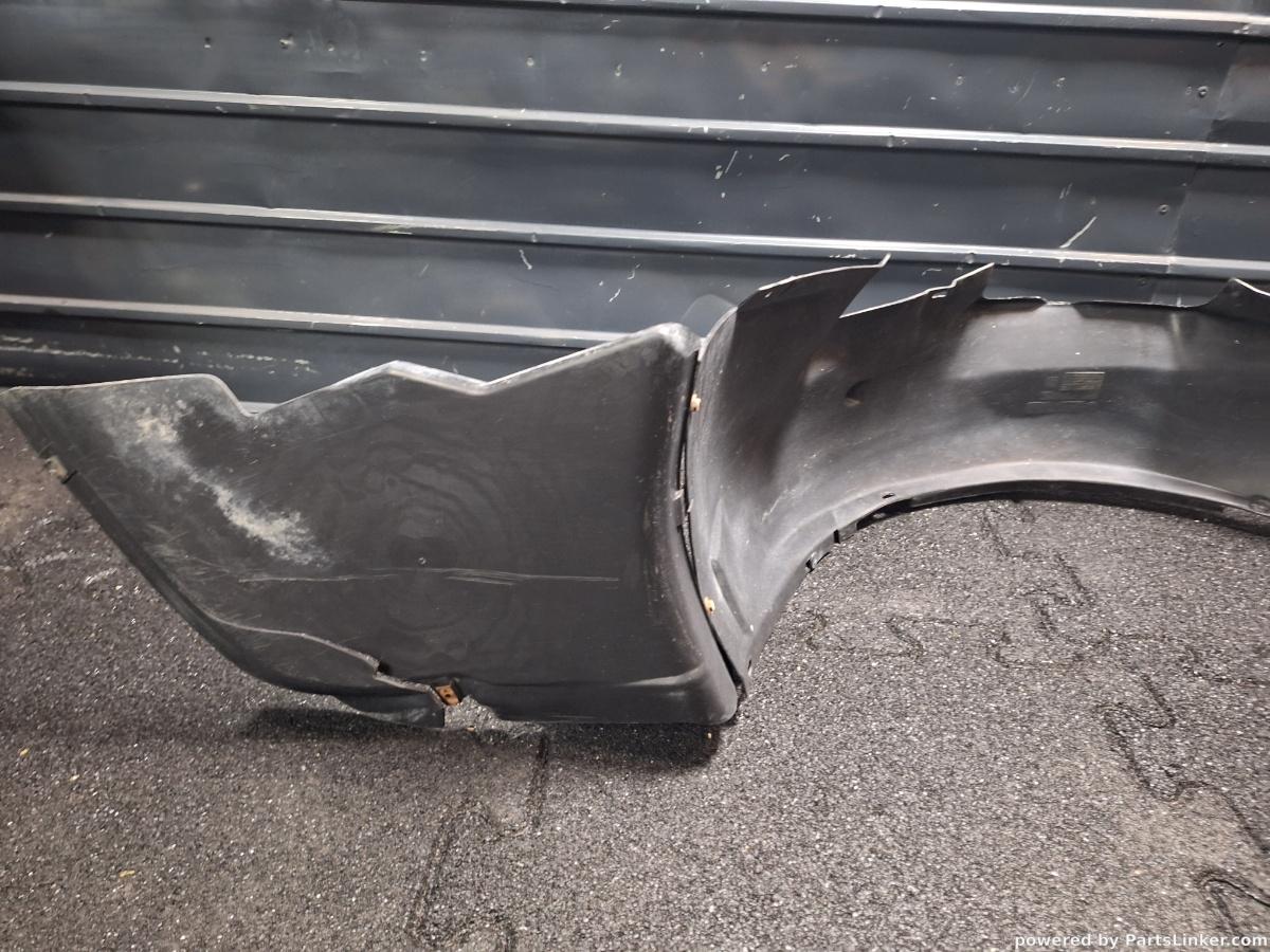 Carenaj roata dreapta fata VOLKSWAGEN GOLF III (1H1) [ 1991 - 1998 ] 1.6 (ABU, AEA, AEE) 55KW|75HP OEM 1H0809962