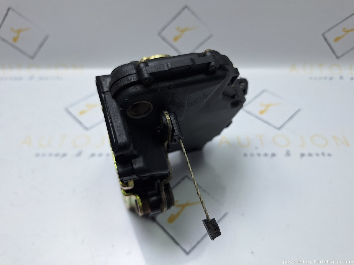 Broasca usa dreapta fata VOLKSWAGEN PASSAT (3B2) [ 1996 - 2001 ] 1.6 (ADP, AHL, ANA, ARM) 74KW|101HP 6X1837014H