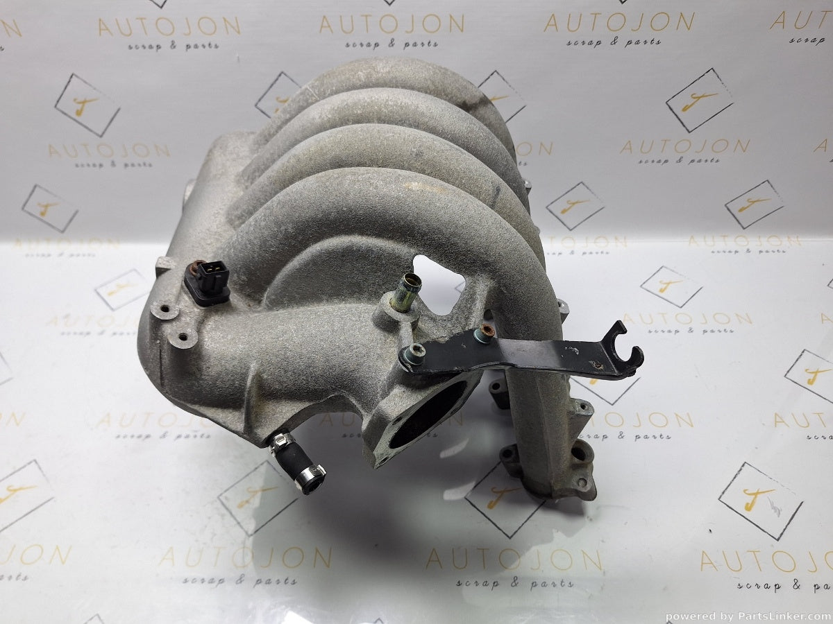 Galerie de admisie VOLKSWAGEN PASSAT (3B2) [ 1996 - 2001 ] 1.6 (ADP, AHL, ANA, ARM) 74KW|101HP 050133223D