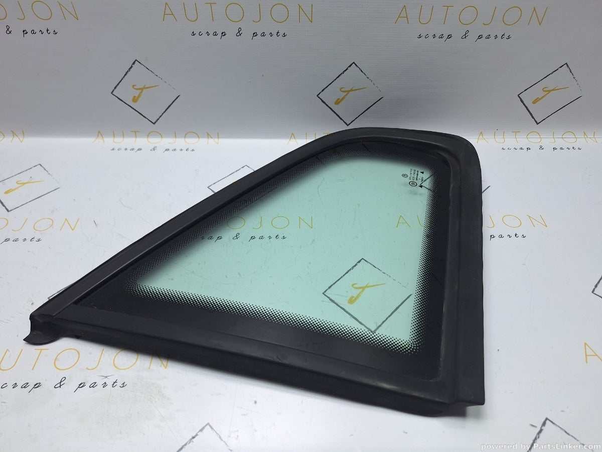 Geam fix lateral stanga spate VOLKSWAGEN PASSAT (3B2) [ 1996 - 2001 ] 1.6 (ADP, AHL, ANA, ARM) 74KW|101HP 3B5845297B