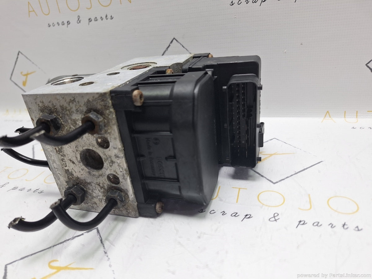 Modul pompa ABS VOLKSWAGEN PASSAT (3B2) [ 1996 - 2001 ] BOSCH 8E0614111