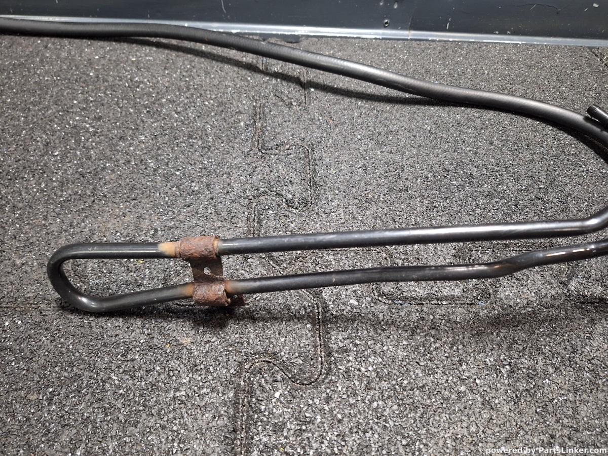 Conducta racire ulei servodirectie  VOLKSWAGEN PASSAT (3B2) [ 1996 - 2001 ] 1.6 (AHL) 74KW|101HP 8D1422891J