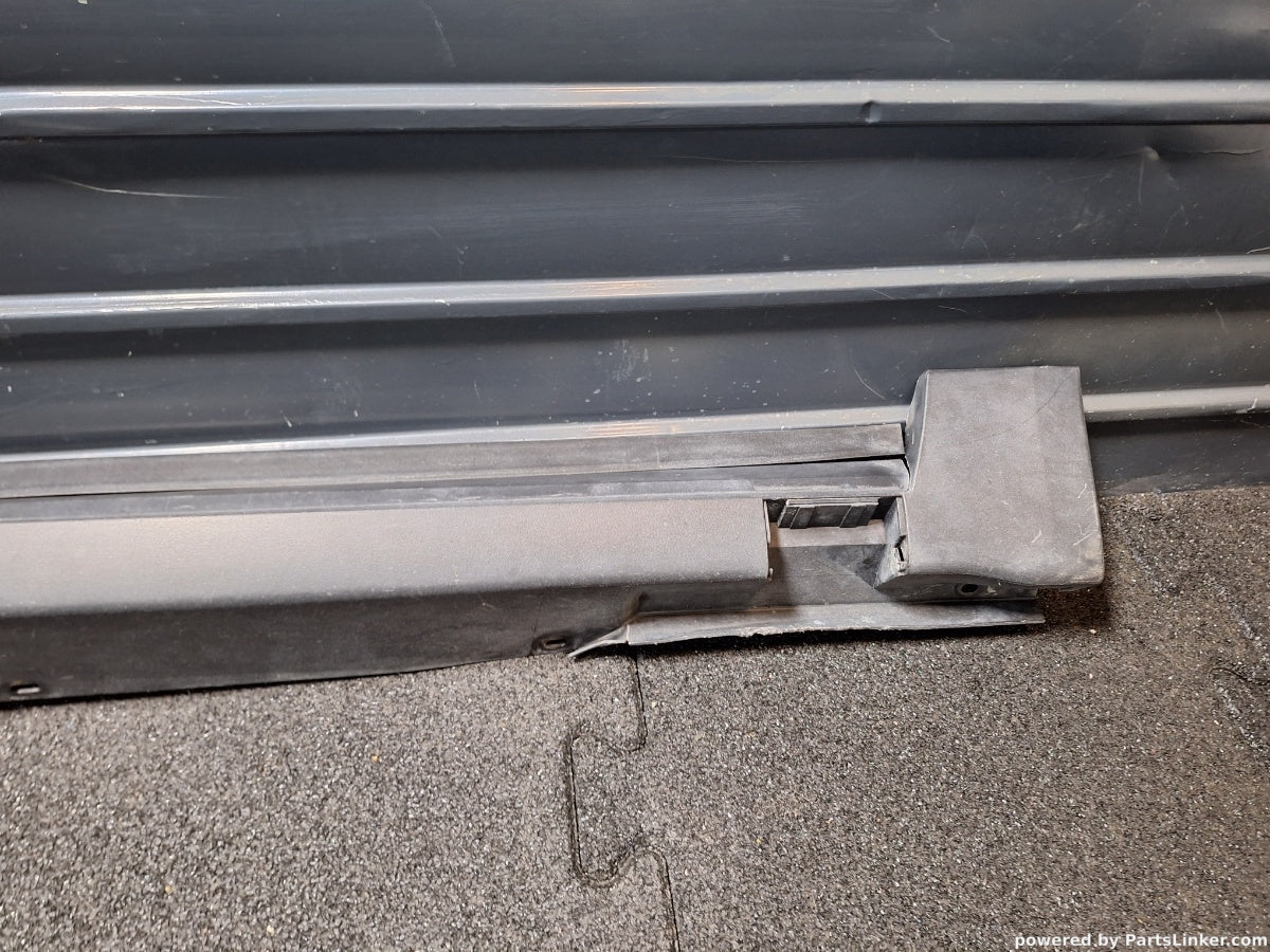 Ornament prag Dreapta VOLKSWAGEN PASSAT (3B2) [ 1996 - 2001 ] 1.6 (ADP, AHL, ANA, ARM) 74KW|101HP 3B0853856C