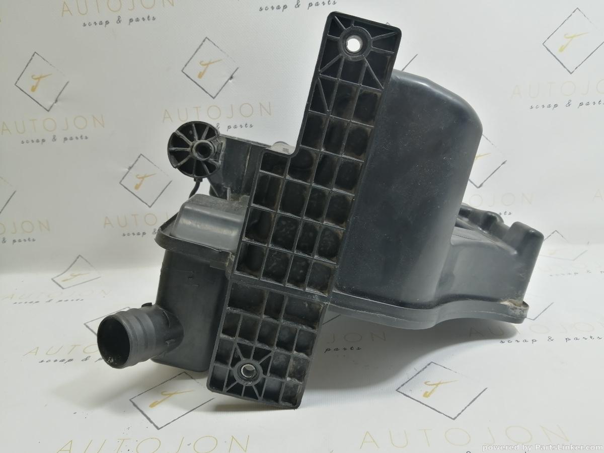 Vas lichid parbriz SKODA ROOMSTER (5J) [ 2006 - 2015 ] TDI (CAYC) 77KW|105HP OEM 6R0955453D