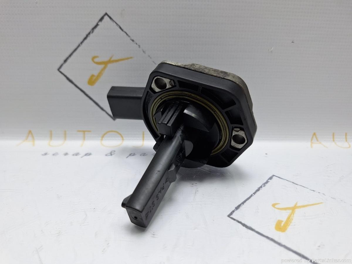 Senzor baie de ulei VOLKSWAGEN GOLF IV Variant (1J5) [ 1999 - 2006 ] TDI (ATD, AXR) 74KW|101HP OEM 1J0907660B