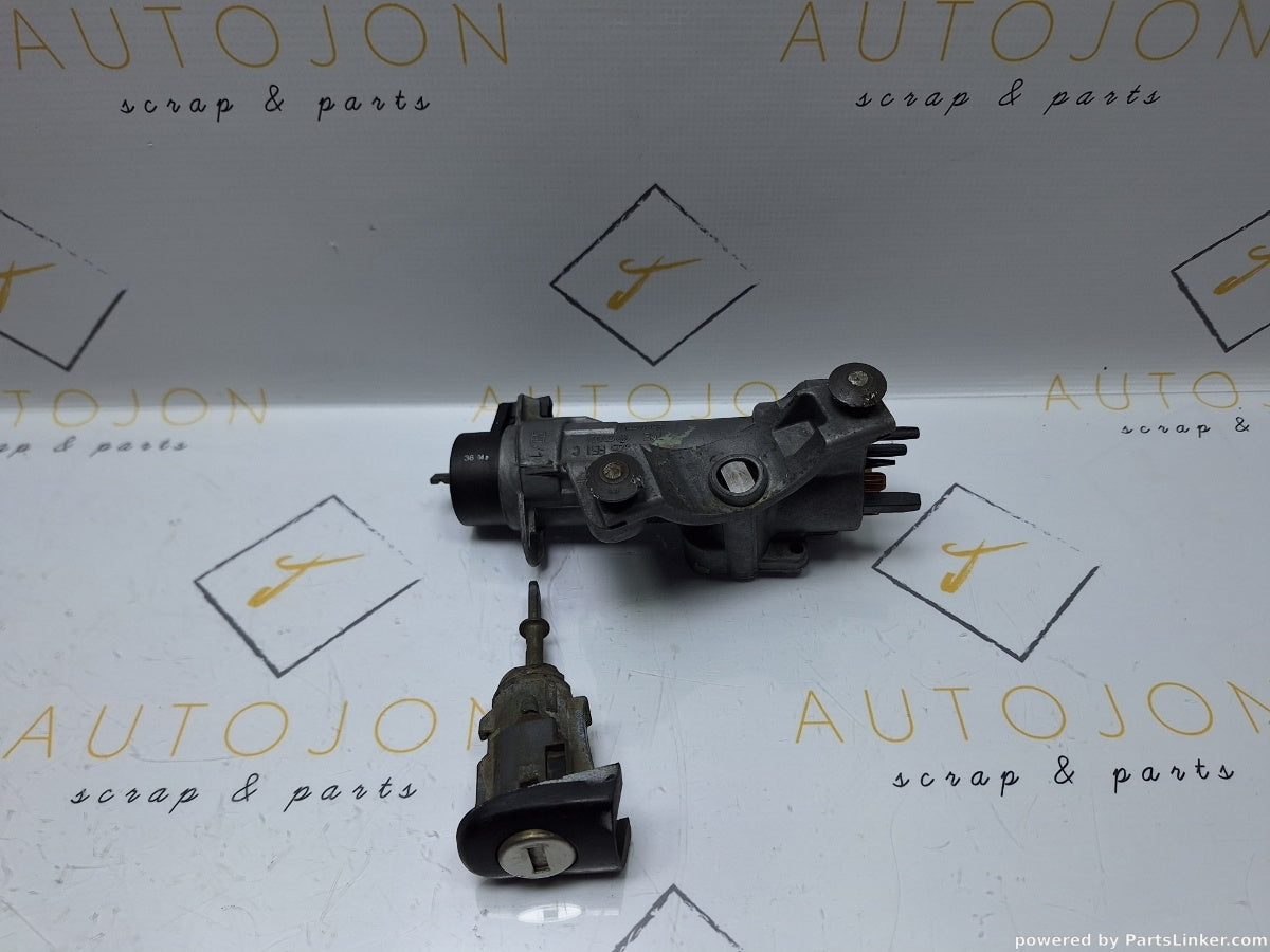 Contact cu cheie VOLKSWAGEN GOLF IV Variant (1J5) [ 1999 - 2006 ] TDI (ATD, AXR) 74KW|101HP 4B0906851C