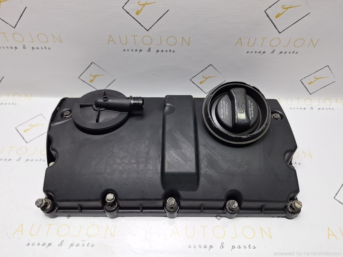 Capac culbutori VOLKSWAGEN GOLF V (1K1) [ 2003 - 2009 ] TDI (BKC, BLS, BXE) 77KW|105HP 038103475Q