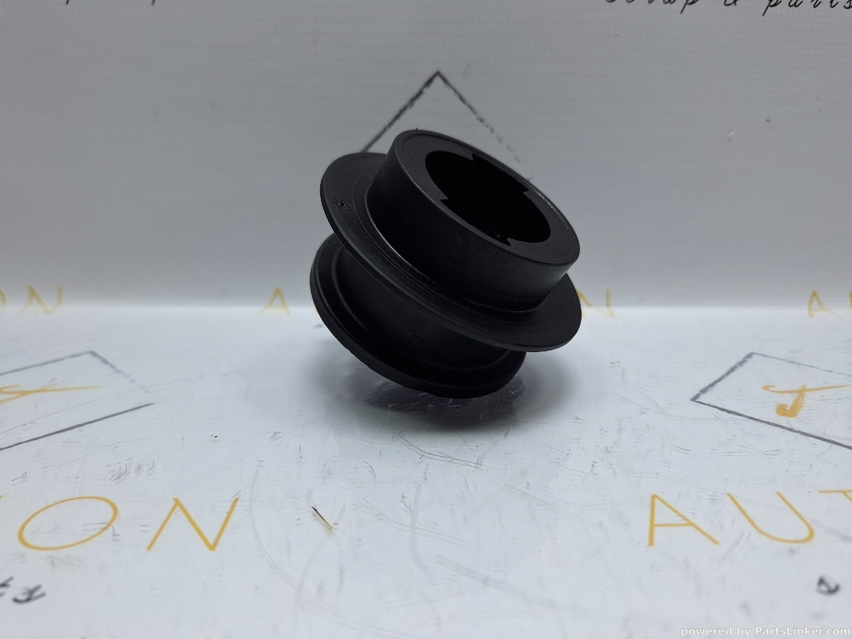 Suport buson ulei VOLKSWAGEN GOLF IV Variant (1J5) [ 1999 - 2006 ] TDI (ATD, AXR) 74KW|101HP 038115301B