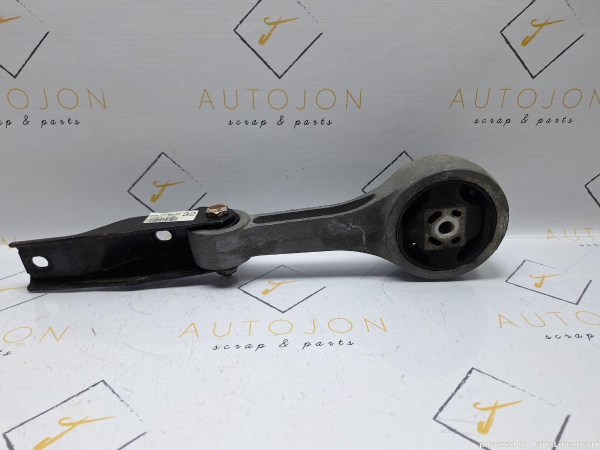Suport tampon motor SKODA ROOMSTER 5J 2006 - 2015 1.6 TDI CAYC 6Q0199851AP
