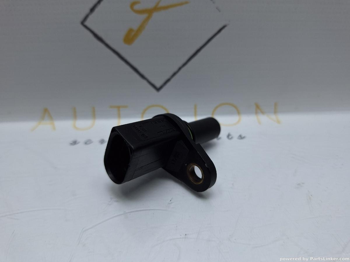 Senzor impuls viteza G38 VOLKSWAGEN GOLF IV (1J1) [ 1997 - 2007 ] TDI (AGR, ALH) 66KW|90HP OEM 095927321B