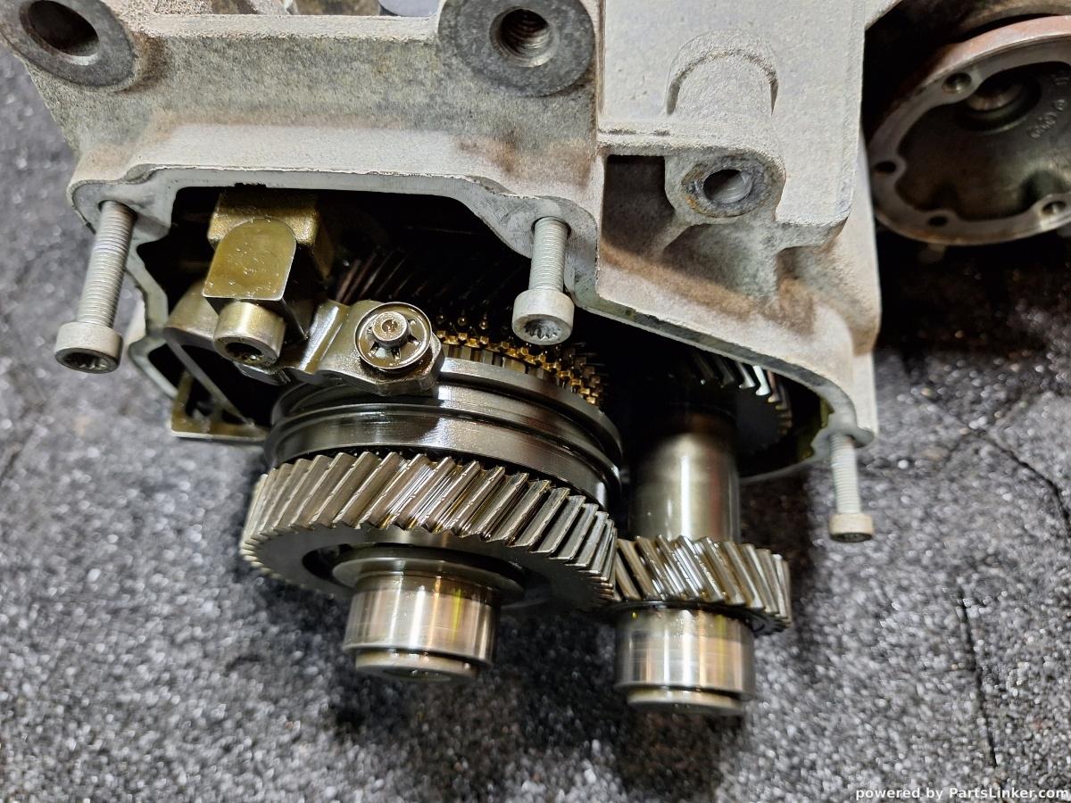 Cutie de viteze defecta 1.9 TDI 6+1 VW Touran (1T1, 1T2) [ 2003 - 2010 ]