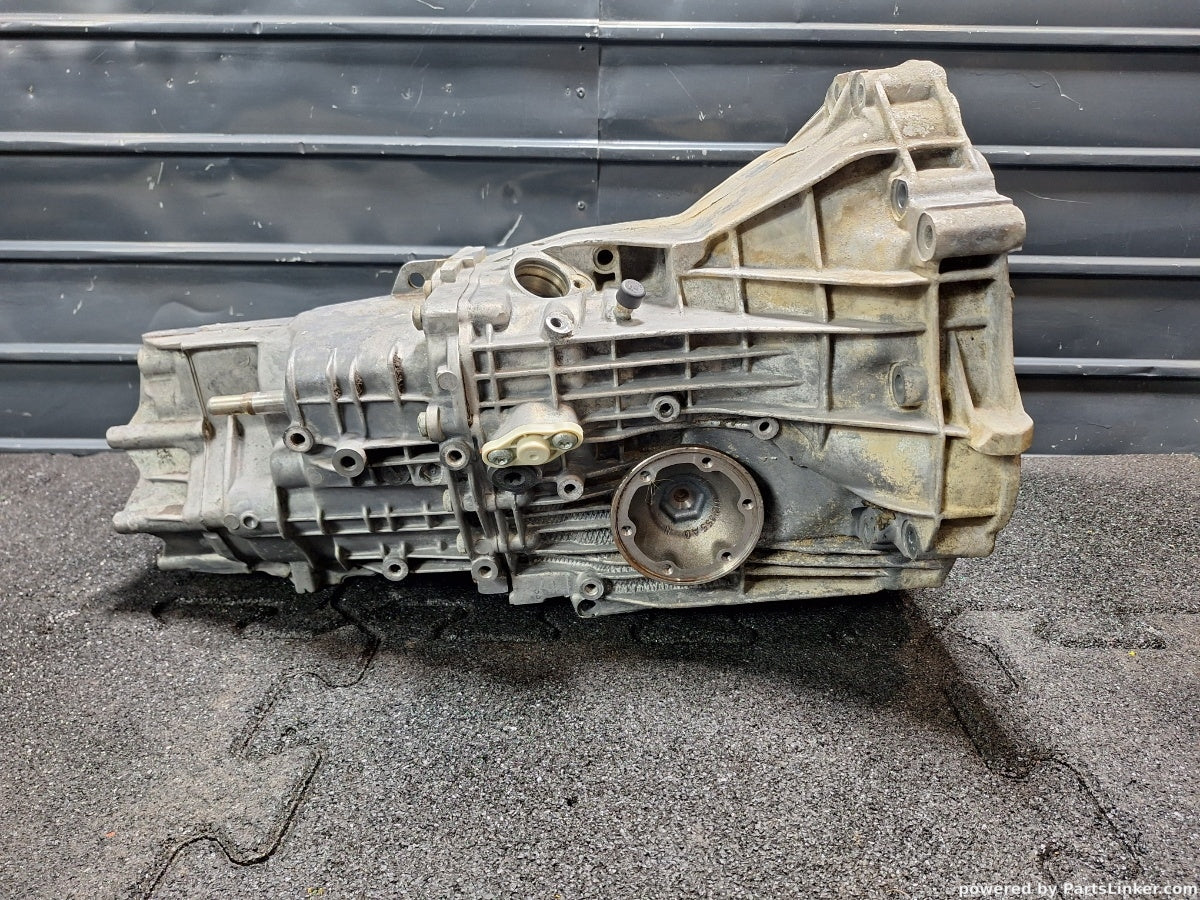 Cutie de viteze VOLKSWAGEN PASSAT (3B2) [ 1996 - 2001 ] 1.6 (ADP, AHL, ANA, ARM) 74KW|101HP 012301103M