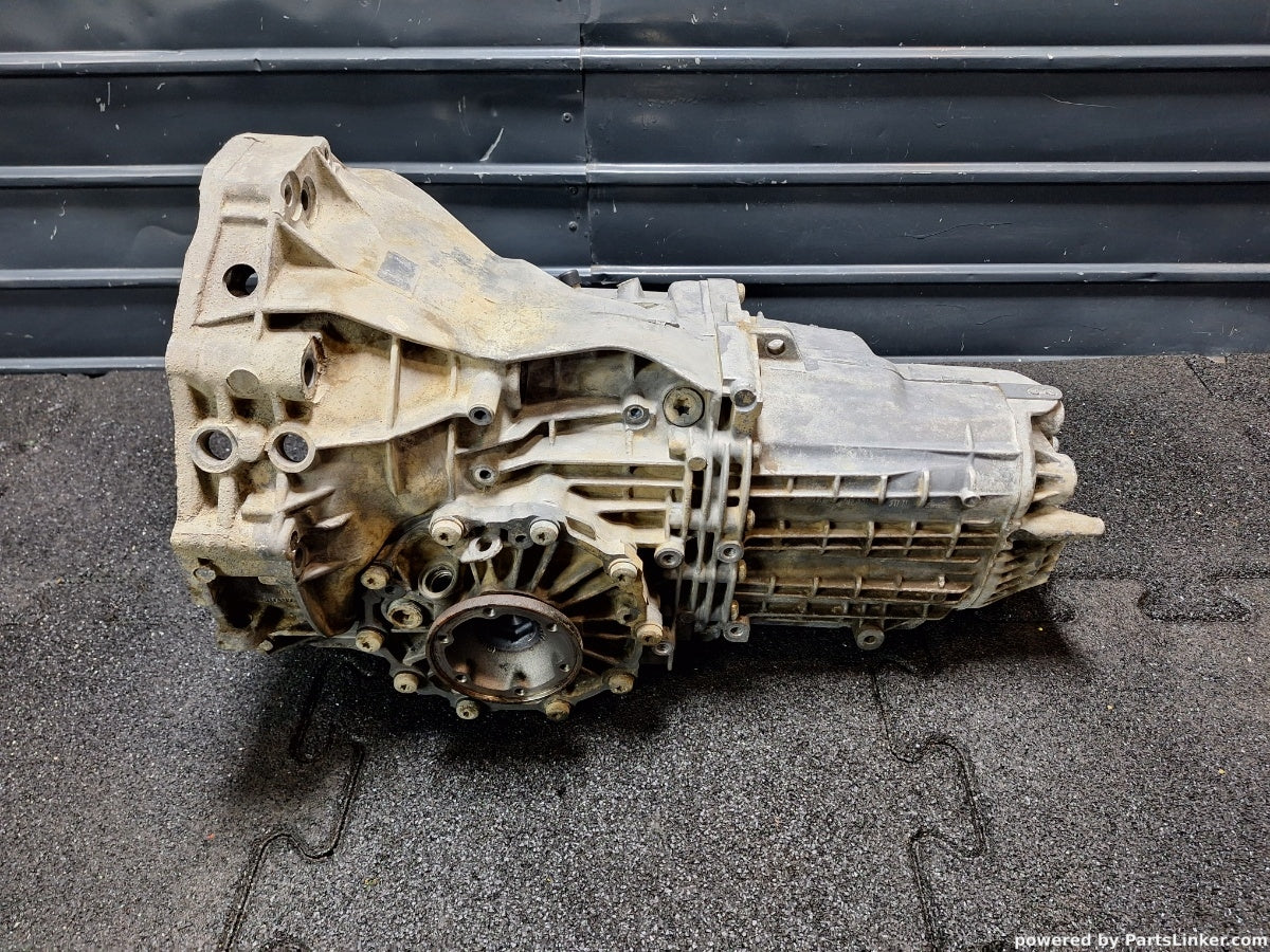 Cutie de viteze VOLKSWAGEN PASSAT (3B2) [ 1996 - 2001 ] 1.6 (ADP, AHL, ANA, ARM) 74KW|101HP 012301103M