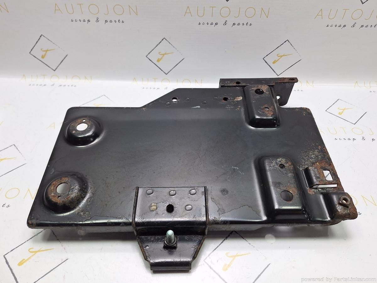 Suport baterie auto SEAT ALHAMBRA (7V8, 7V9) [ 1996 - 2010 ] TDI (ASZ) 96KW|131HP OEM 7M3804841A