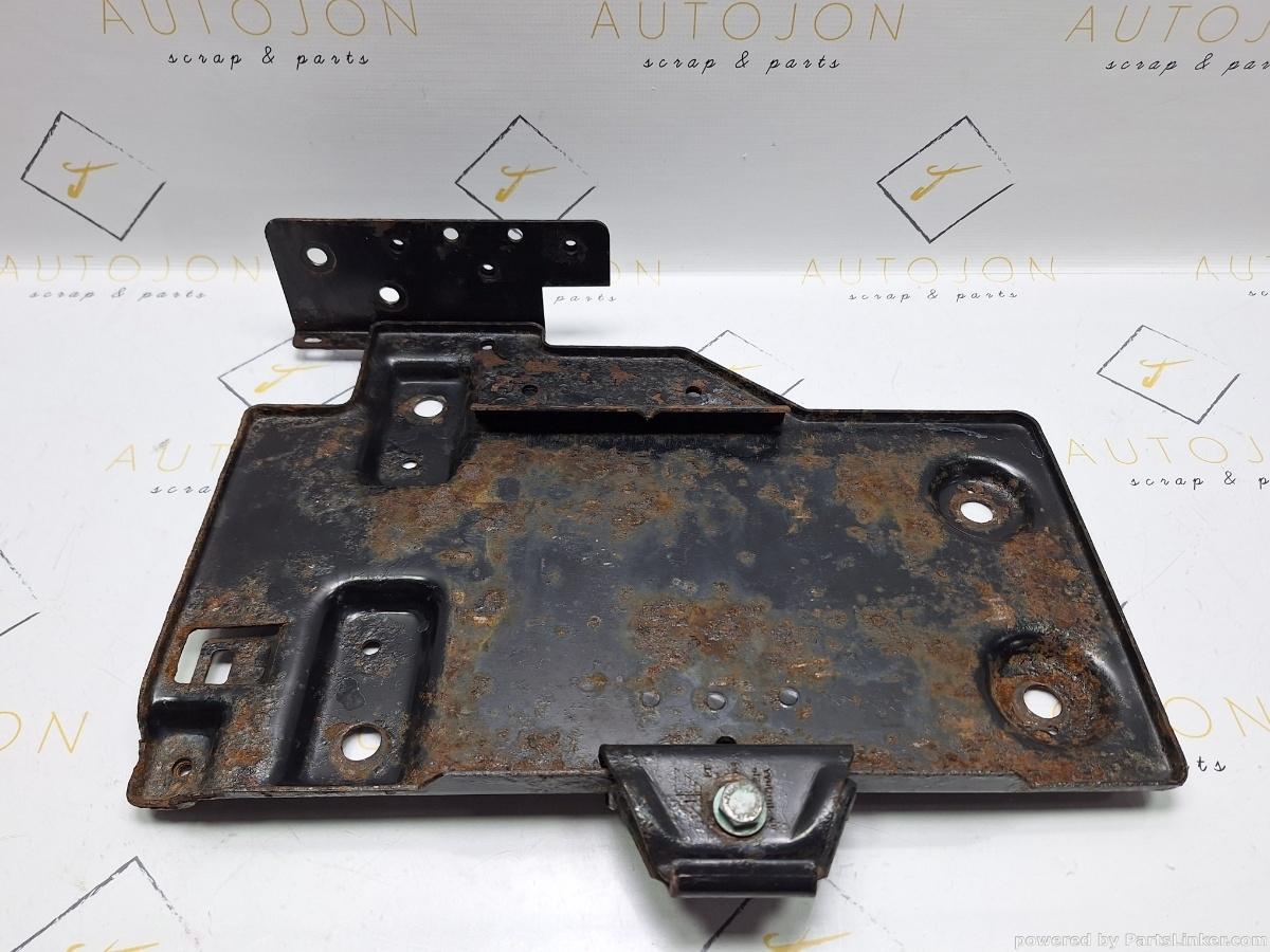 Suport baterie auto SEAT ALHAMBRA (7V8, 7V9) [ 1996 - 2010 ] TDI (ASZ) 96KW|131HP OEM 7M3804841A