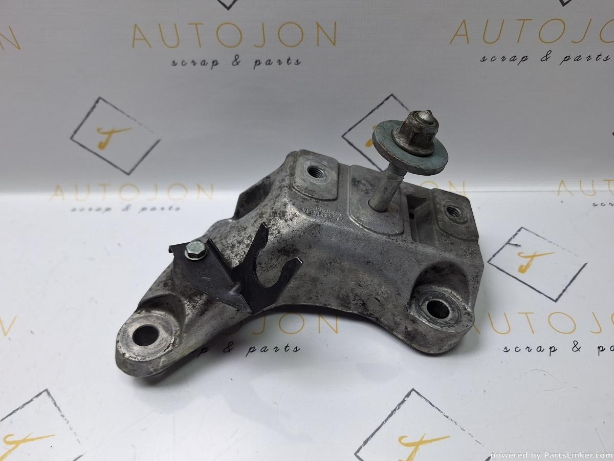 Suport cutie de viteze SEAT ALHAMBRA (7V8, 7V9) [ 1996 - 2010 ] TDI (ASZ) 96KW|131HP OEM 7M3399135A
