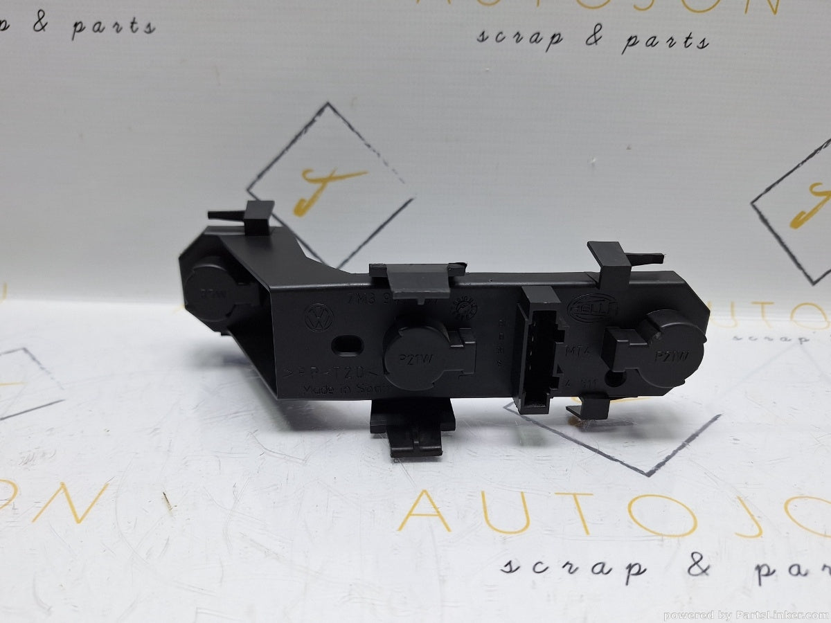 Soclu stop stanga spate SEAT ALHAMBRA (7V8, 7V9) [ 1996 - 2010 ] TDI (ASZ) 96KW|131HP 7M3945257