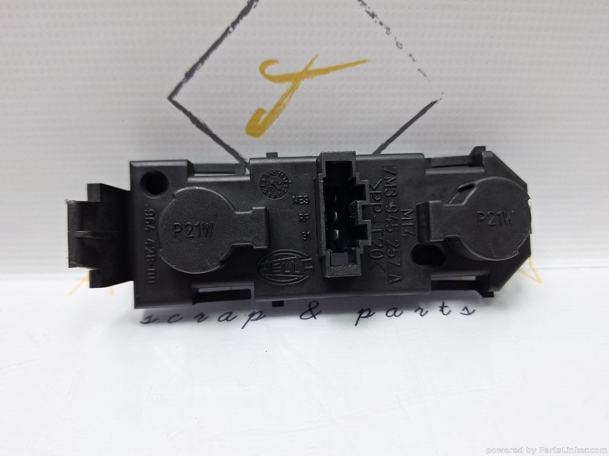 Soclu stop haion SEAT ALHAMBRA (7V8, 7V9) [ 1996 - 2010 ] TDI (ASZ) 96KW|131HP 7M3945257A