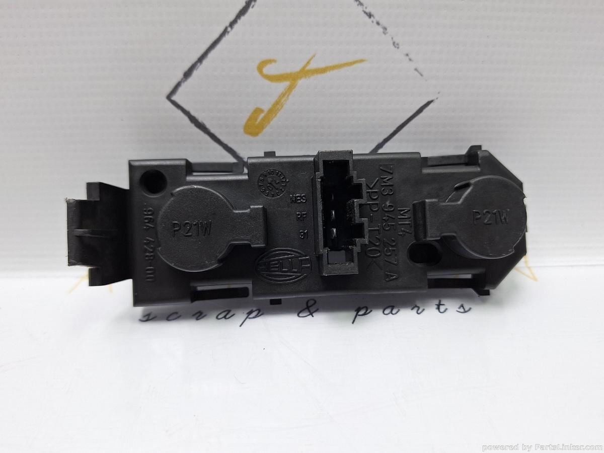 Soclu stop haion SEAT ALHAMBRA (7V8, 7V9) [ 1996 - 2010 ] TDI (ASZ) 96KW|131HP OEM 7M3945257A
