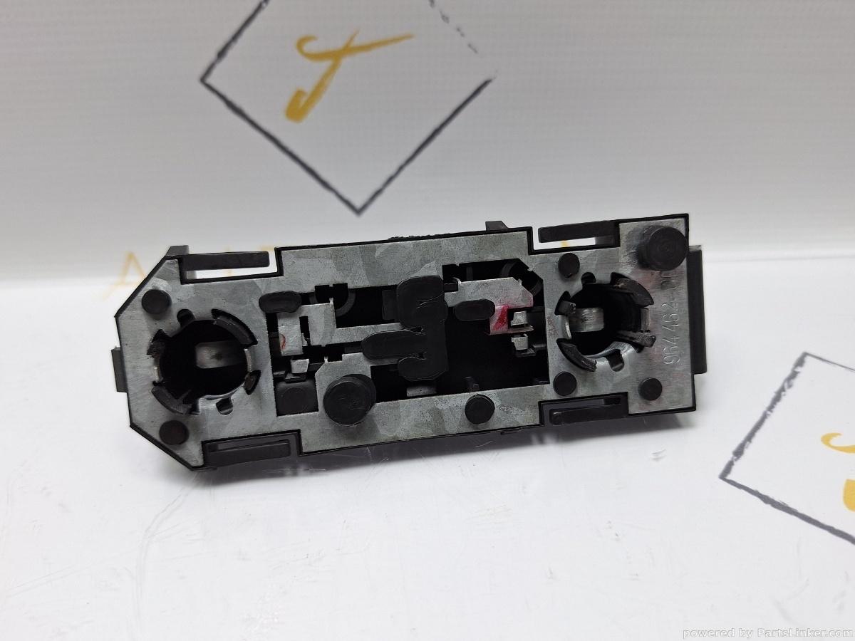Soclu stop haion SEAT ALHAMBRA (7V8, 7V9) [ 1996 - 2010 ] TDI (ASZ) 96KW|131HP OEM 7M3945257A