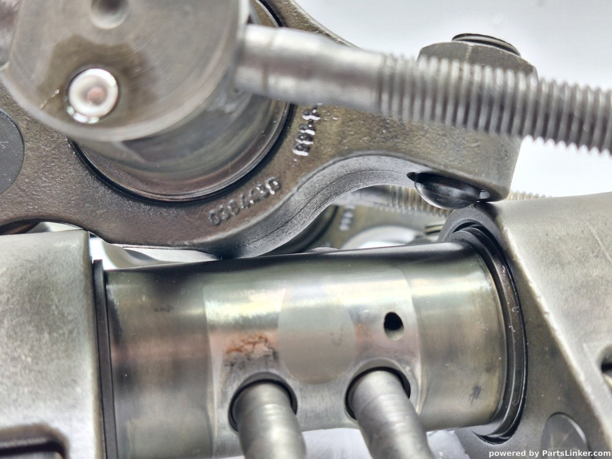 Rampa injectoare SEAT ALHAMBRA (7V8, 7V9) [ 1996 - 2010 ] TDI (ASZ) 96KW|131HP 038109527AF