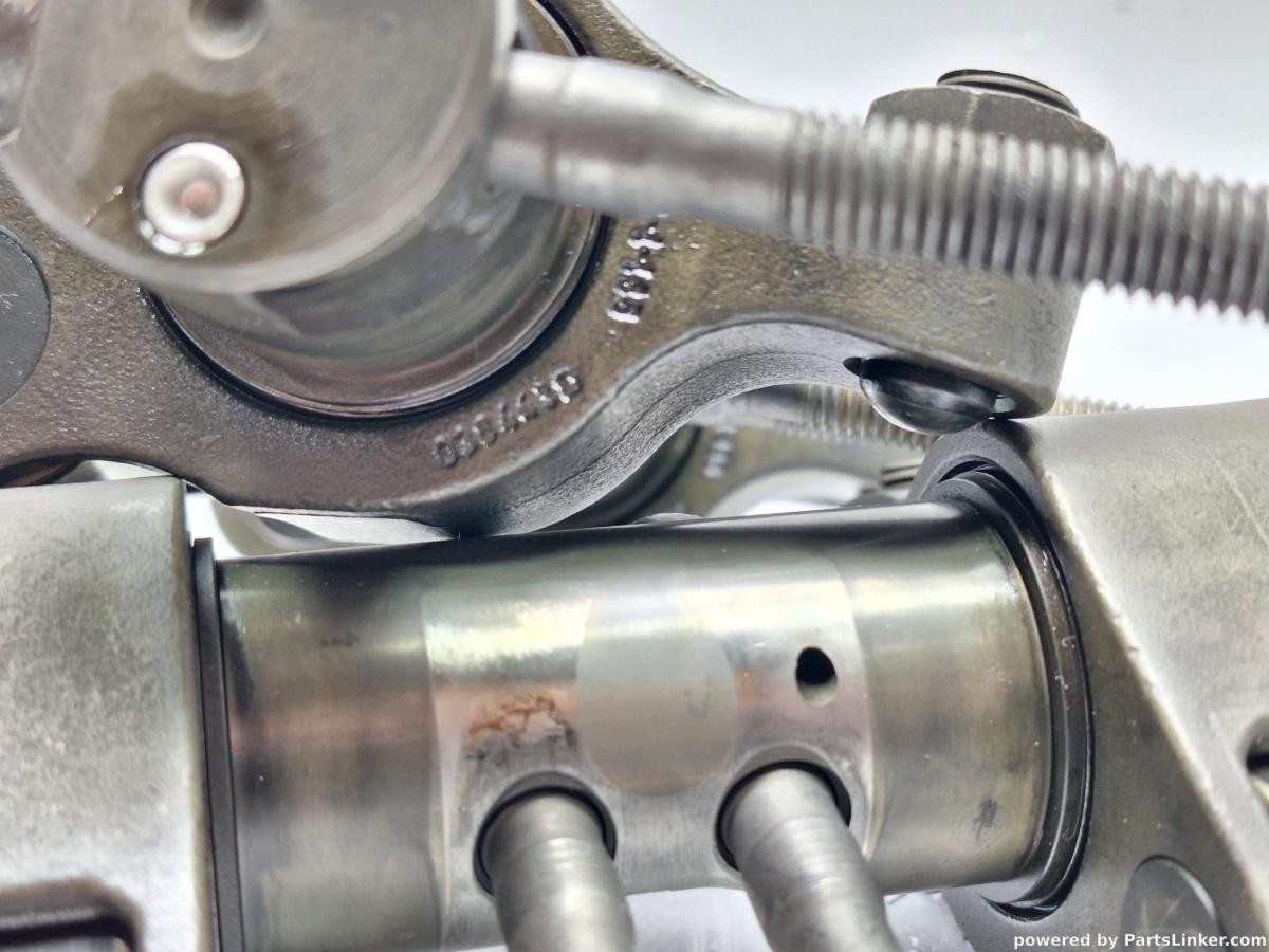 Rampa injectoare SEAT ALHAMBRA (7V8, 7V9) [ 1996 - 2010 ] TDI (ASZ) 96KW|131HP OEM 038109527AF