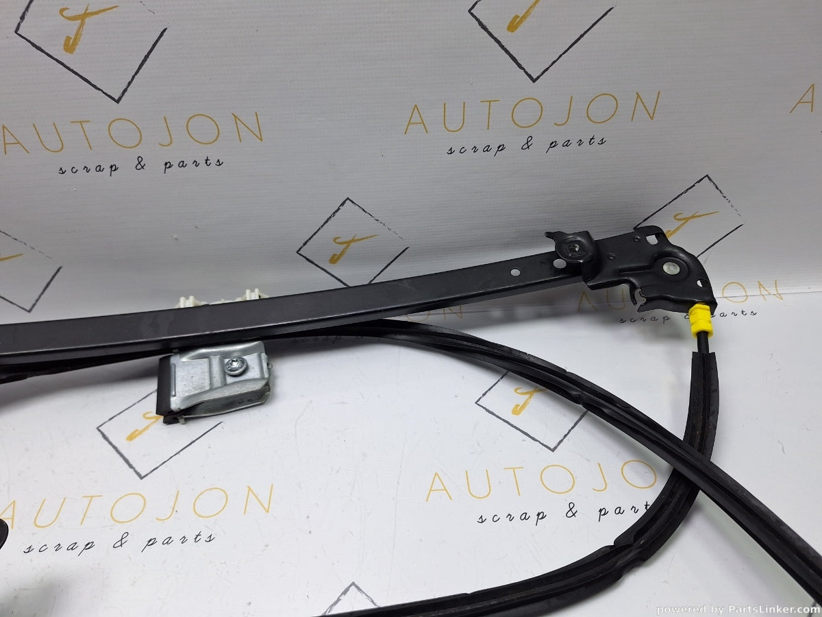 Macara geam dreapta fata SEAT ALHAMBRA (7V8, 7V9) [ 1996 - 2010 ] TDI (ASZ) 96KW|131HP 7M0837462