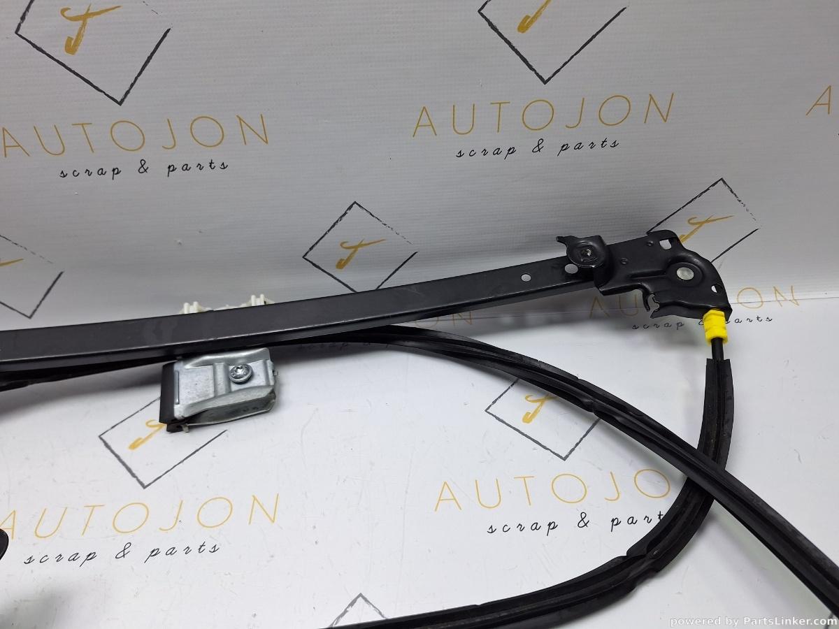 Macara geam dreapta fata SEAT ALHAMBRA (7V8, 7V9) [ 1996 - 2010 ] TDI (ASZ) 96KW|131HP OEM 7M0837462