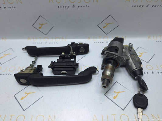 Kit butuci si contact VOLKSWAGEN GOLF III (1H1) [ 1991 - 1998 ] 1.6 (ABU, AEA, AEE) 55KW|75HP 357905851