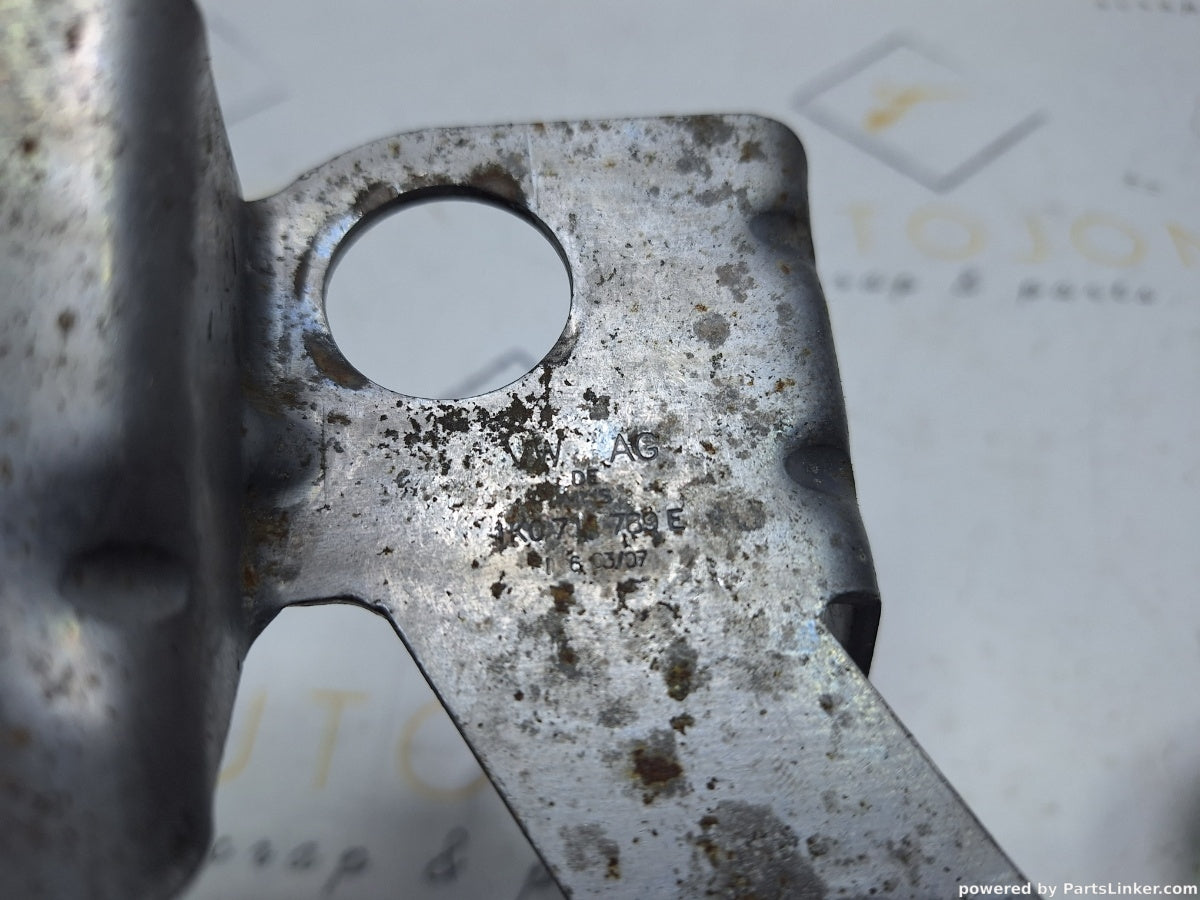 Prindere sufe timonerie  VOLKSWAGEN GOLF V (1K1) [ 2003 - 2009 ] TDI (BKC, BLS, BXE) 77KW|105HP 1K0711789E