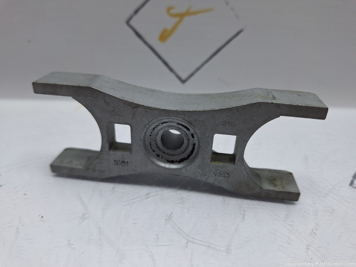 Prindere injectoare VOLKSWAGEN GOLF VII (5G1) [ 2012 - NOW ] 2.0 TDi BlueMotion 110KW|150HP 04L216