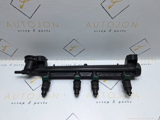 Rampa cu injectoare SKODA OCTAVIA (1U2) [ 1996 - 2010 ] 1.6 (AEH, AKL) 74KW|101HP 06A133317A / 037906031AA