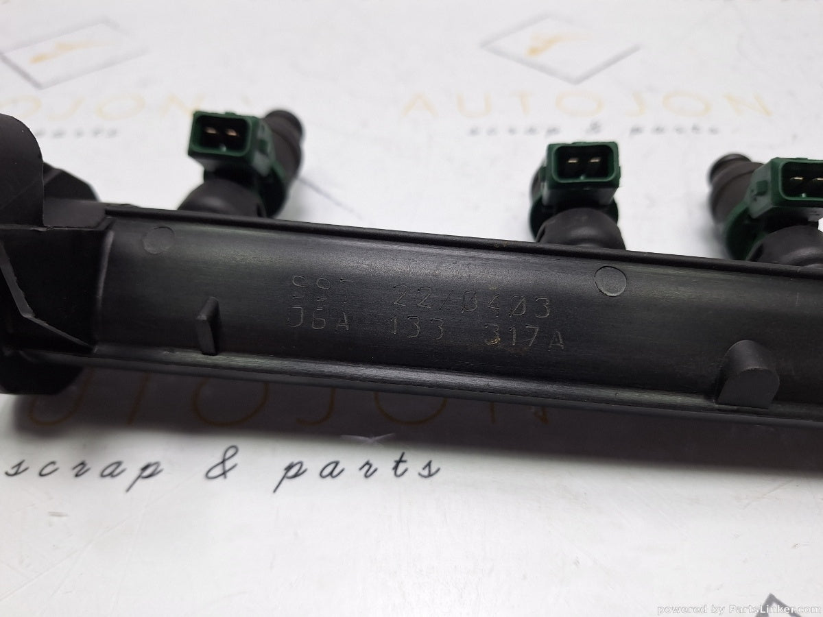 Rampa cu injectoare SKODA OCTAVIA (1U2) [ 1996 - 2010 ] 1.6 (AEH, AKL) 74KW|101HP 06A133317A / 037906031AA